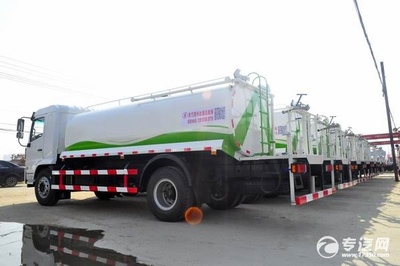 灑水車(chē)與消防車(chē)不銹鋼罐體在設(shè)計(jì)與功能上的差異